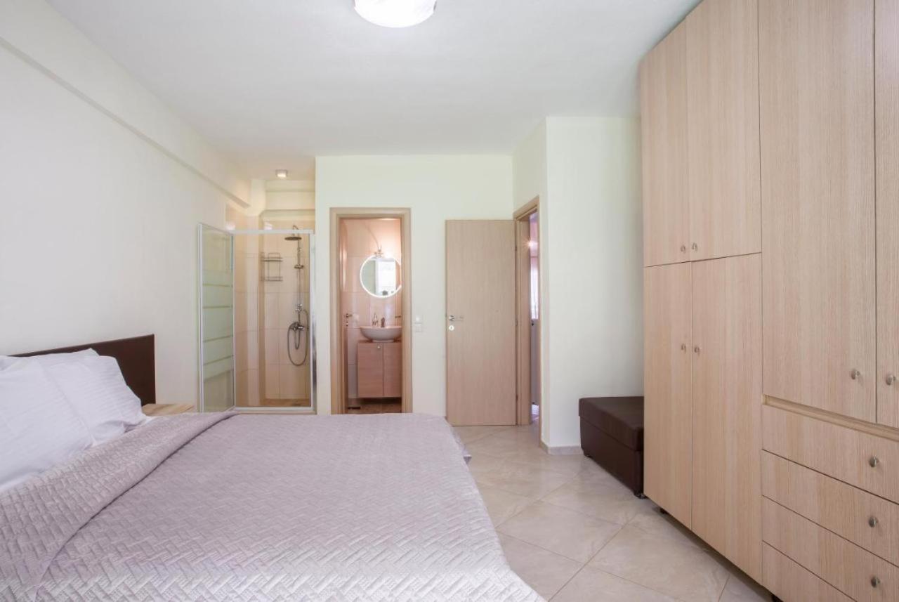 Sea La Vie Apartment Hanioti Eksteriør bilde